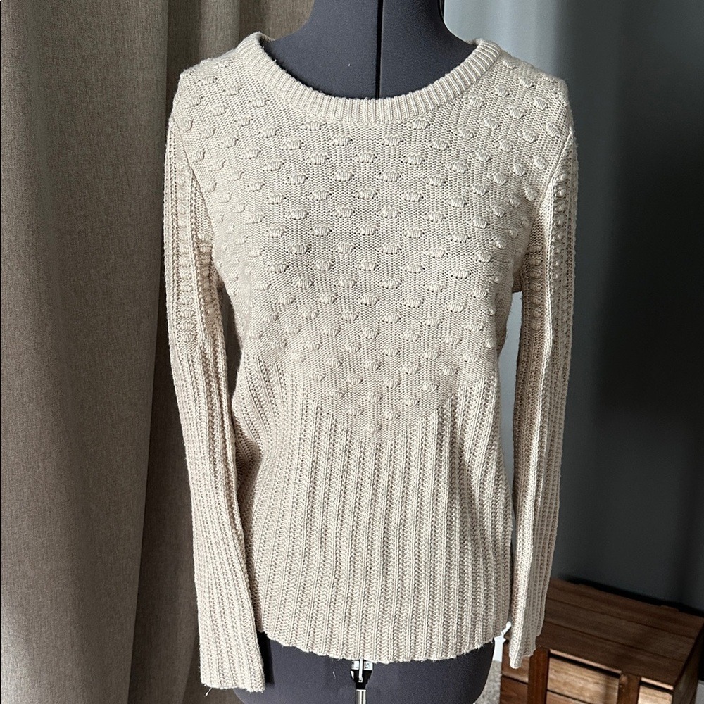41 Hawthorn Beige Ribbed Knit Crewneck Sweater Med Classic Neutral Minimalist